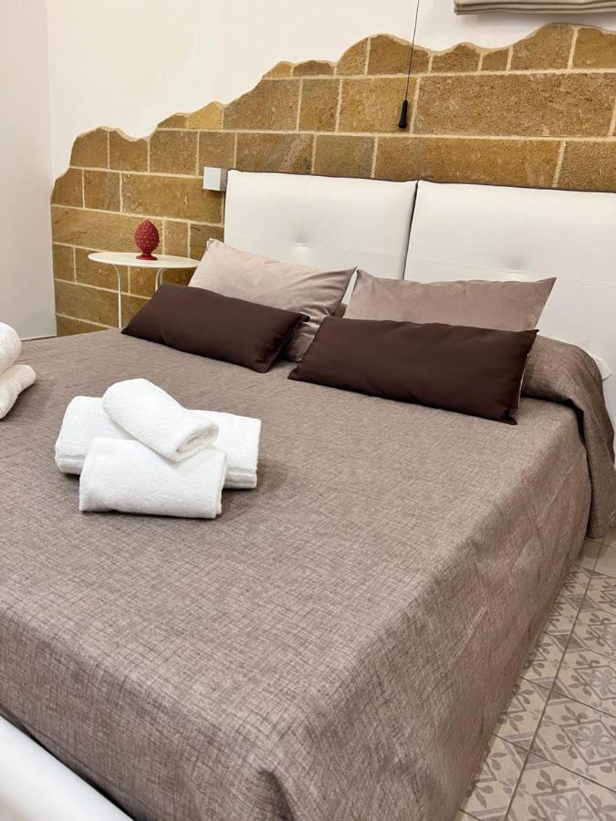Ospitalita Siciliana Bed & Breakfast Noto Bagian luar foto