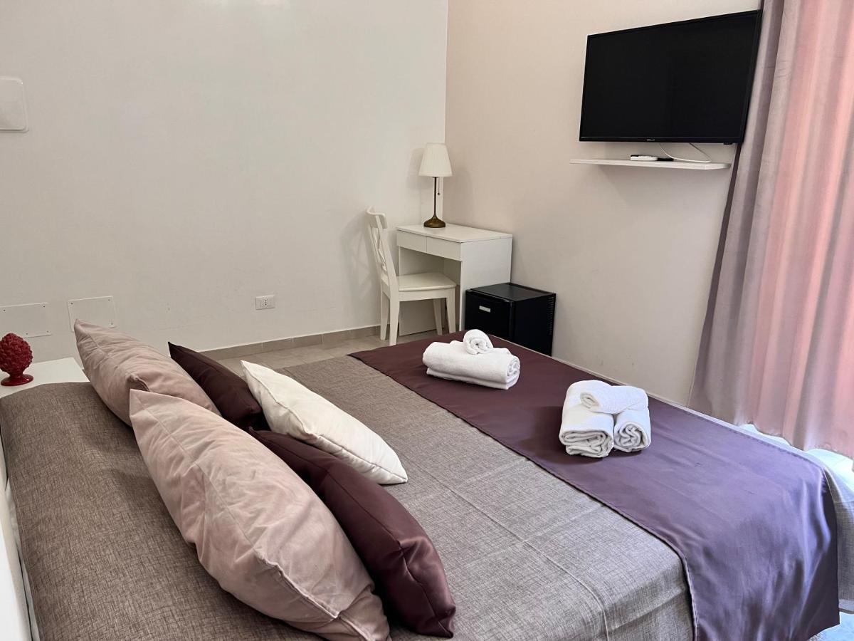 Ospitalita Siciliana Bed & Breakfast Noto Bagian luar foto