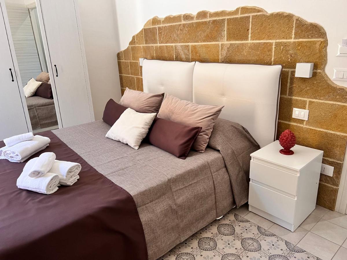Ospitalita Siciliana Bed & Breakfast Noto Bagian luar foto
