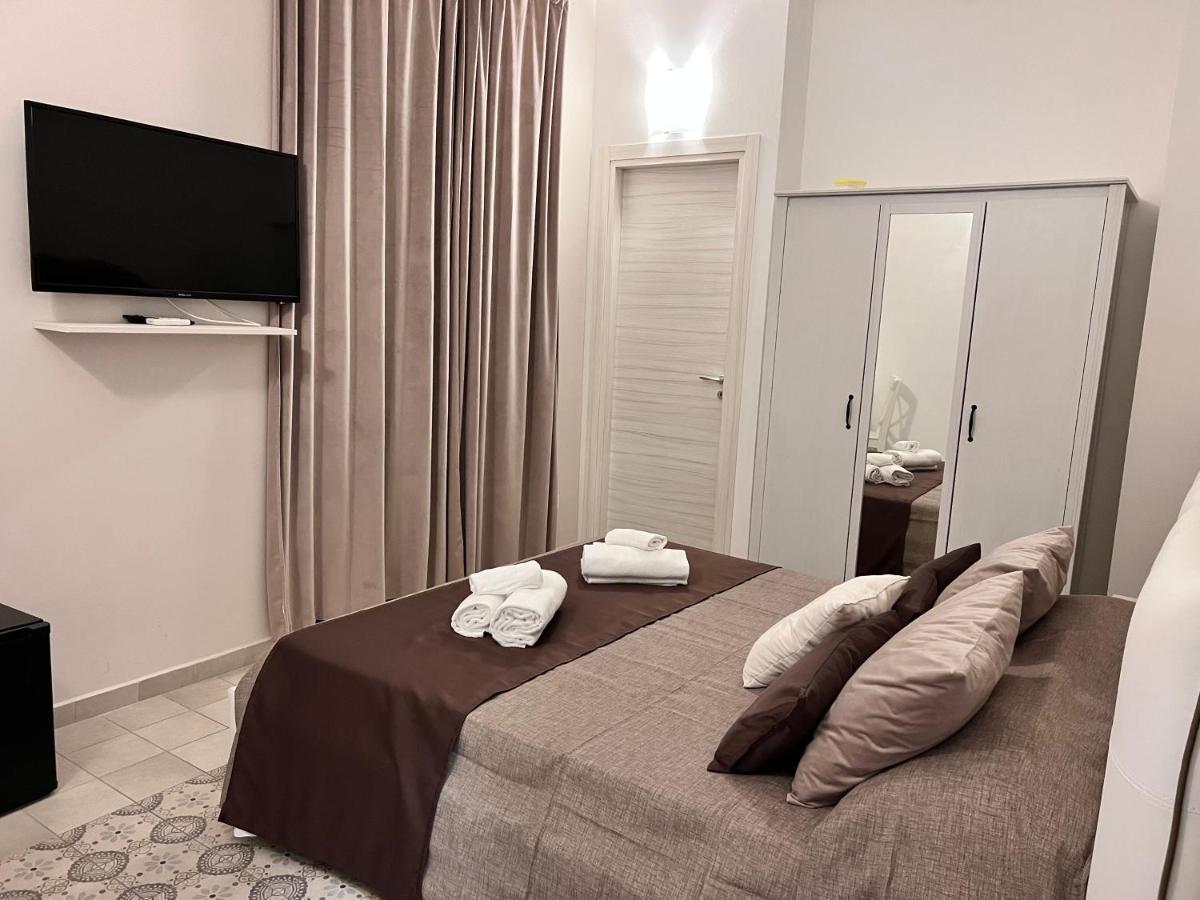 Ospitalita Siciliana Bed & Breakfast Noto Bagian luar foto